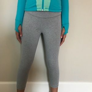 Girls Ivivva gray leggings